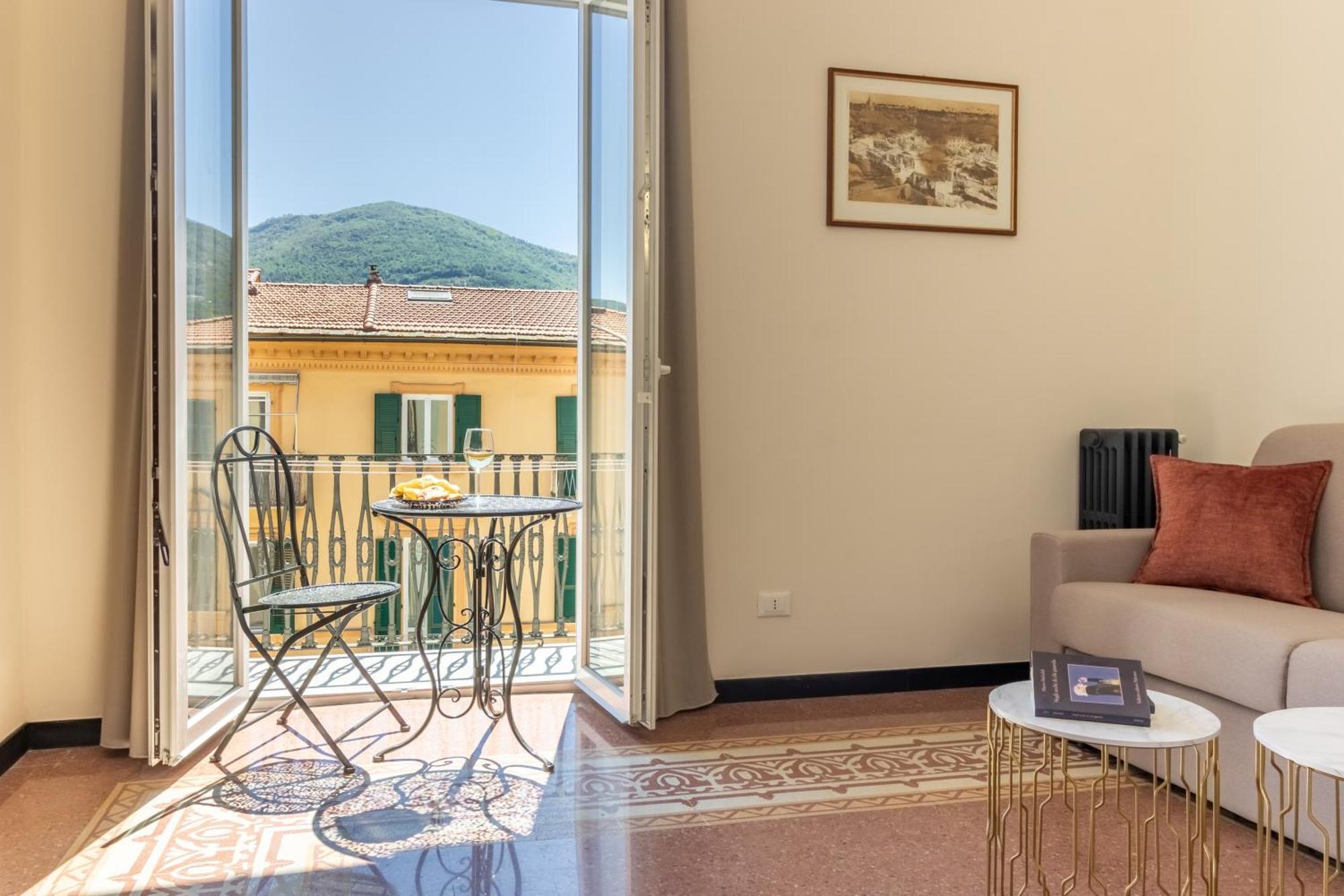 Oldoini Luxury Apartment And Suites Специя Екстериор снимка