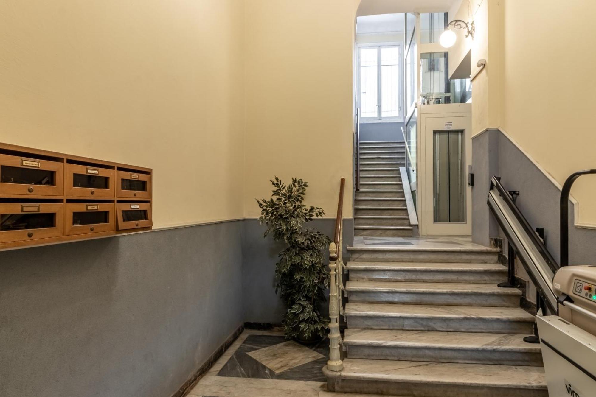 Oldoini Luxury Apartment And Suites Специя Екстериор снимка